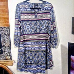 New Directions Blue printed pullover shift dress Size: M